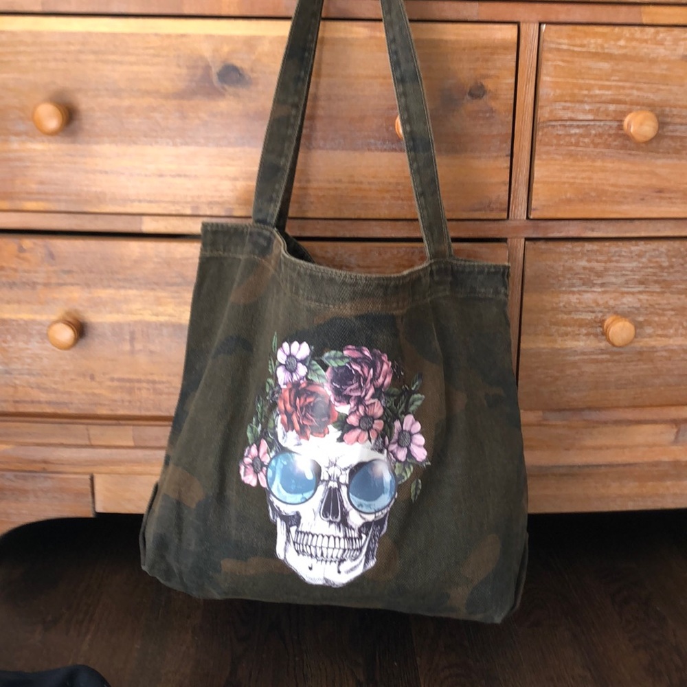 Reversible camouflage/ army green canvas tote bag.